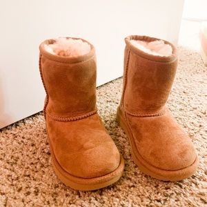 Size 9 UGGS